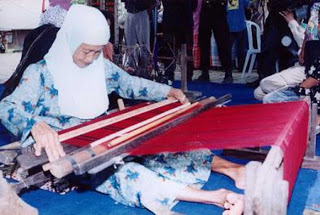 Wisata Tenun Ikat Sarung Samarinda Kalimantan Timur