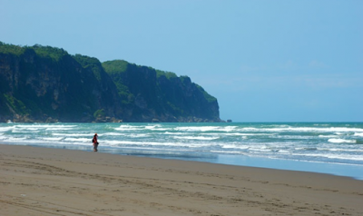 Pantai Parangkusumo di Bantul, Jogja