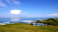 Wisata Pantai Rancabuaya