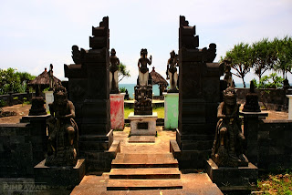 Pura di kawasan pantai Ngobaran Pura di kawasan pantai Ngobaran