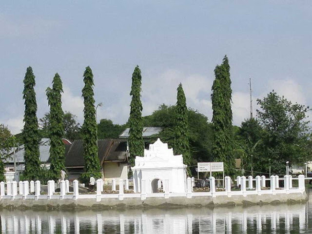 Pinto Khop Banda Aceh