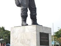 Monumen Husein Sastranegara - Jl. Pajajaran